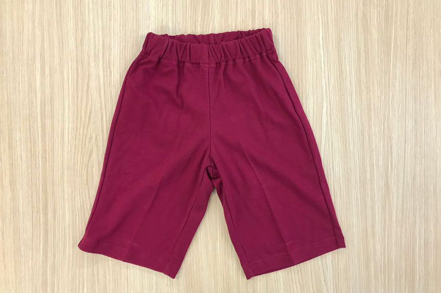 エンジの体操服ハーフパンツの正面