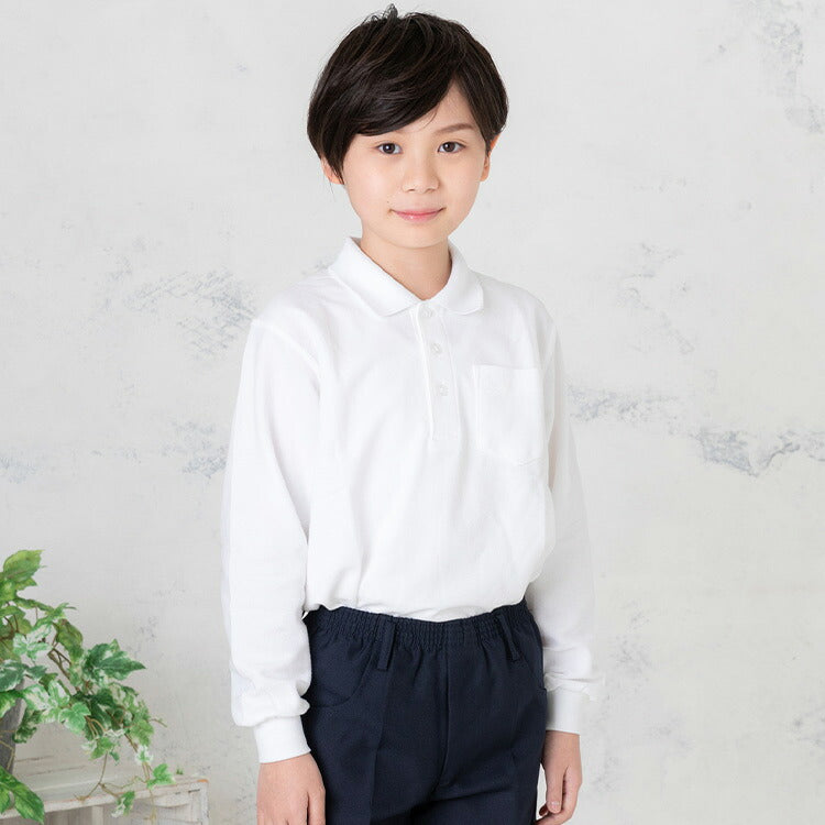 キッズ スクールポロシャツを着用した男の子の正面